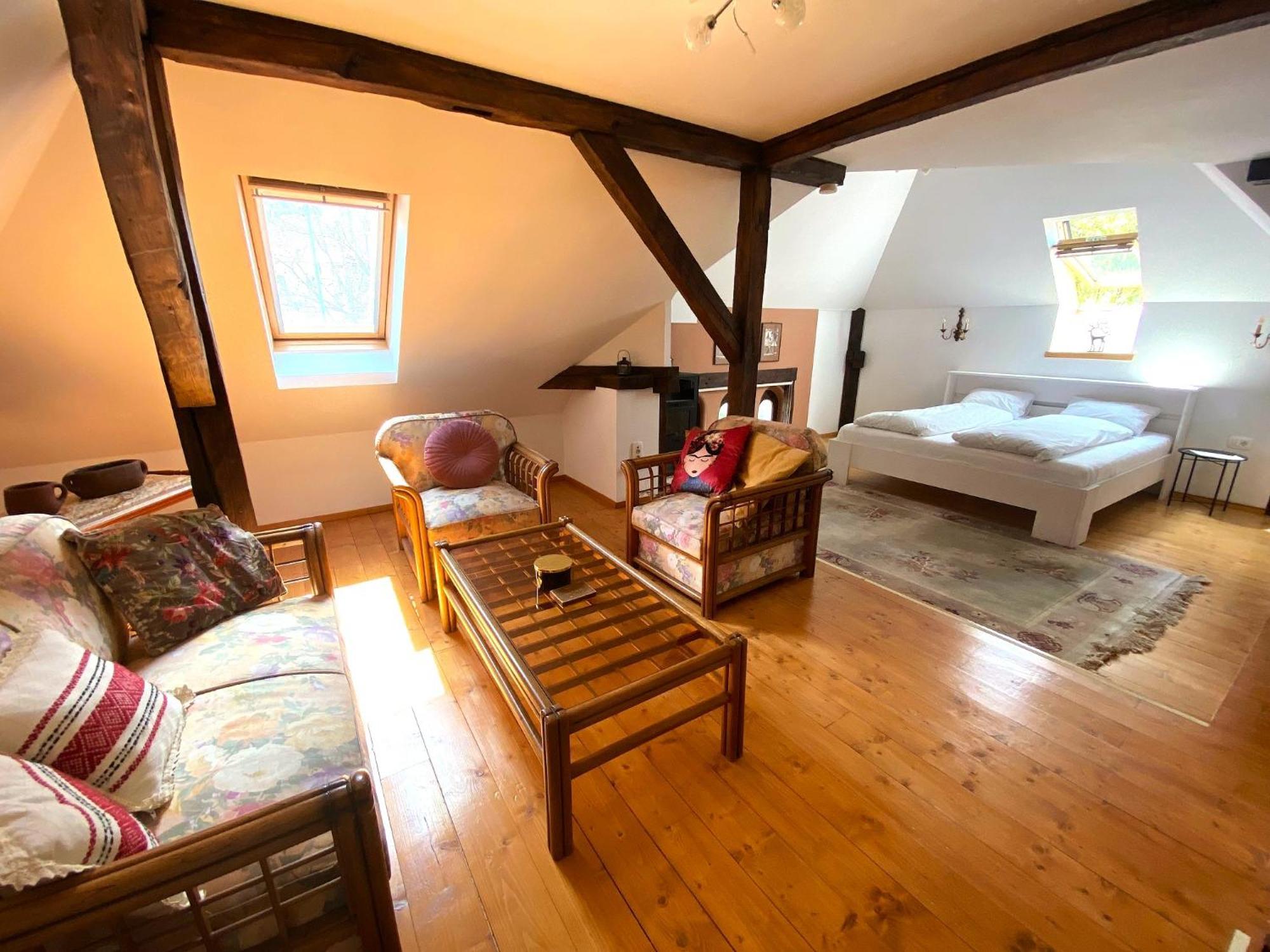 Rose'S Oldtown Apartment 布拉索夫 外观 照片